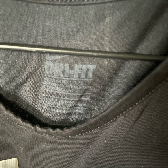 Nike dri fit logo muscle tee tank top - Picture 2 of 2